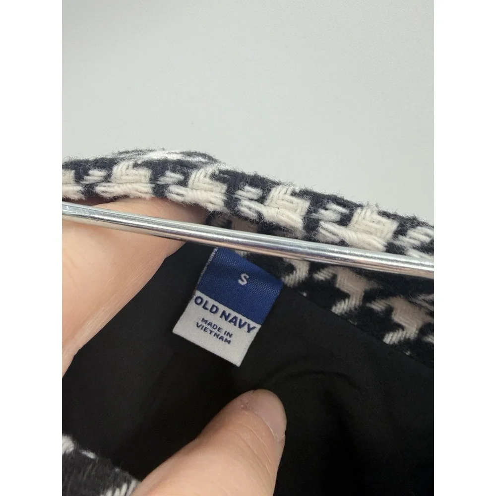 Old Navy Womens Size Small High-Waisted Mini Skirt Black/White Houndstooth 2484